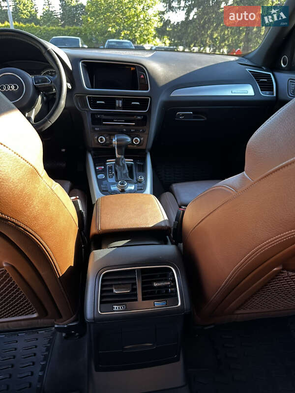 Внедорожник / Кроссовер Audi Q5 2016 в Луцке