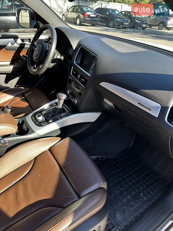 Внедорожник / Кроссовер Audi Q5 2016 в Луцке