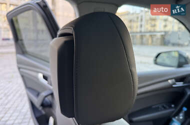 Внедорожник / Кроссовер Audi Q5 2018 в 