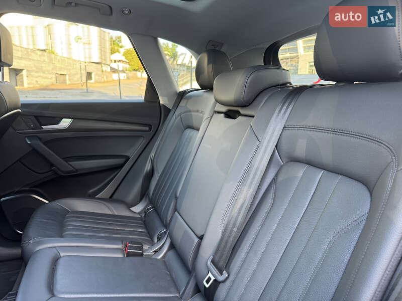 Внедорожник / Кроссовер Audi Q5 2018 в Киеве