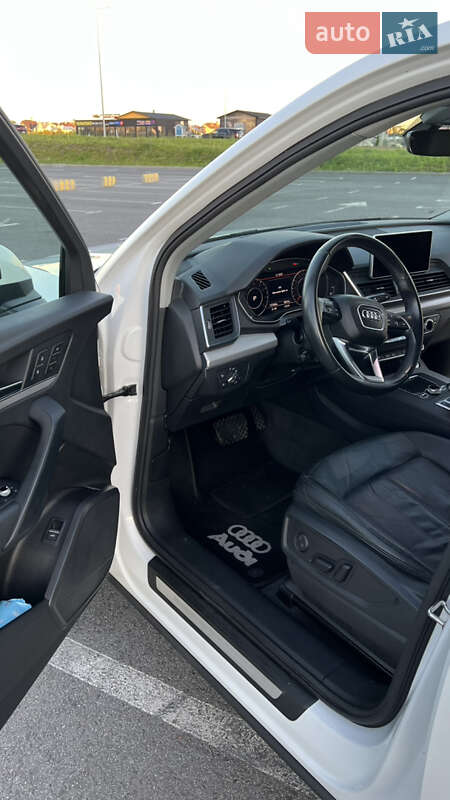 Внедорожник / Кроссовер Audi Q5 2018 в Львове фото 46 Внедорожник / Кроссовер Audi Q5 2018 в Львове