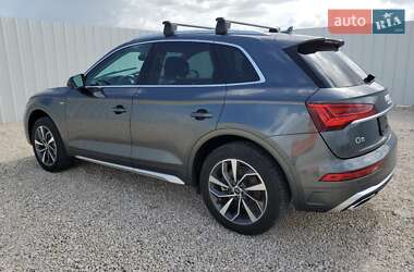 Внедорожник / Кроссовер Audi Q5 2022 в 