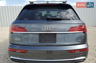 Внедорожник / Кроссовер Audi Q5 2022 в 