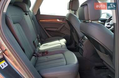 Внедорожник / Кроссовер Audi Q5 2022 в 