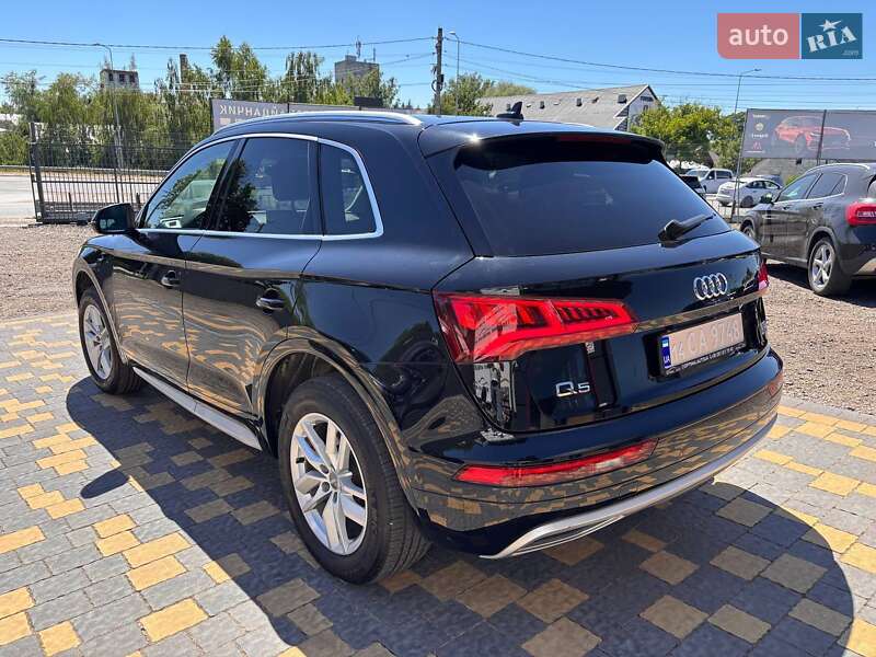 Внедорожник / Кроссовер Audi Q5 2018 в Львове