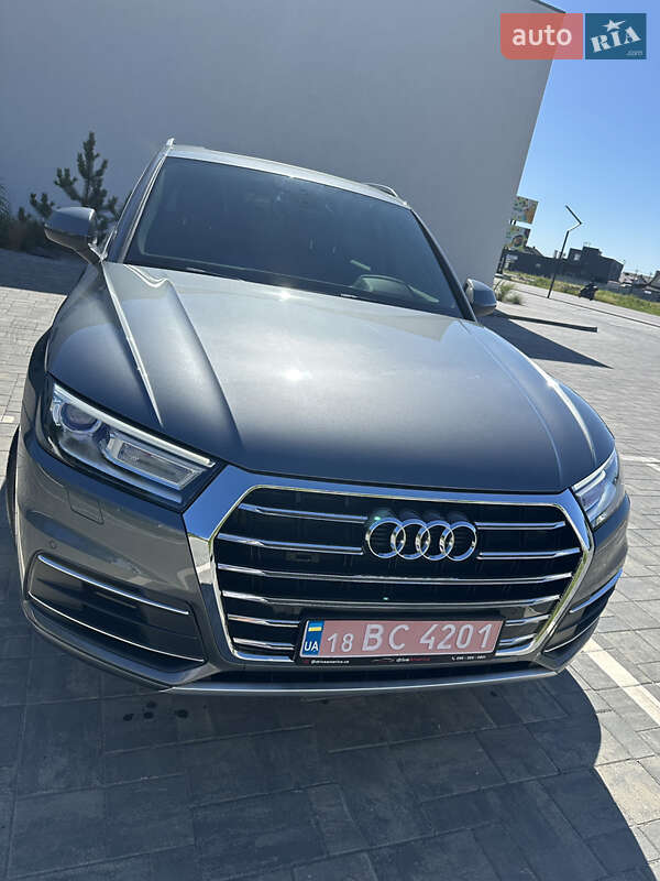 Внедорожник / Кроссовер Audi Q5 2020 в Луцке