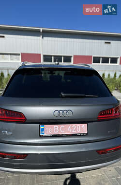 Внедорожник / Кроссовер Audi Q5 2020 в 