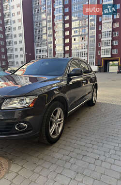 Внедорожник / Кроссовер Audi Q5 2016 в 