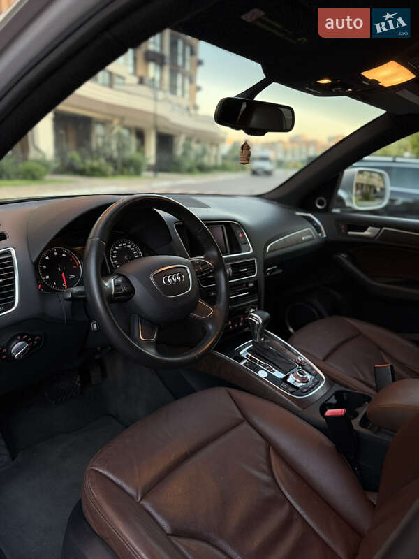 Внедорожник / Кроссовер Audi Q5 2014 в Киеве