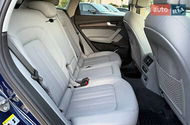 Внедорожник / Кроссовер Audi Q5 2022 в 