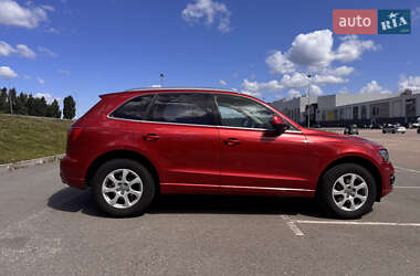 Внедорожник / Кроссовер Audi Q5 2011 в 