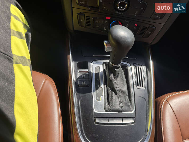 Позашляховик / Кросовер Audi Q5 2011 в Києві