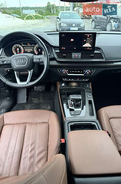 Внедорожник / Кроссовер Audi Q5 2022 в 
