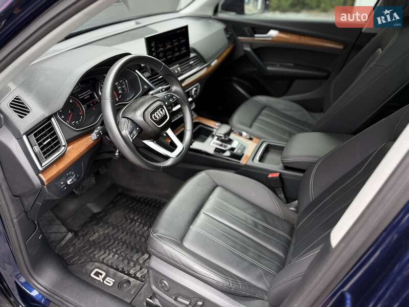 Внедорожник / Кроссовер Audi Q5 2022 в Львове