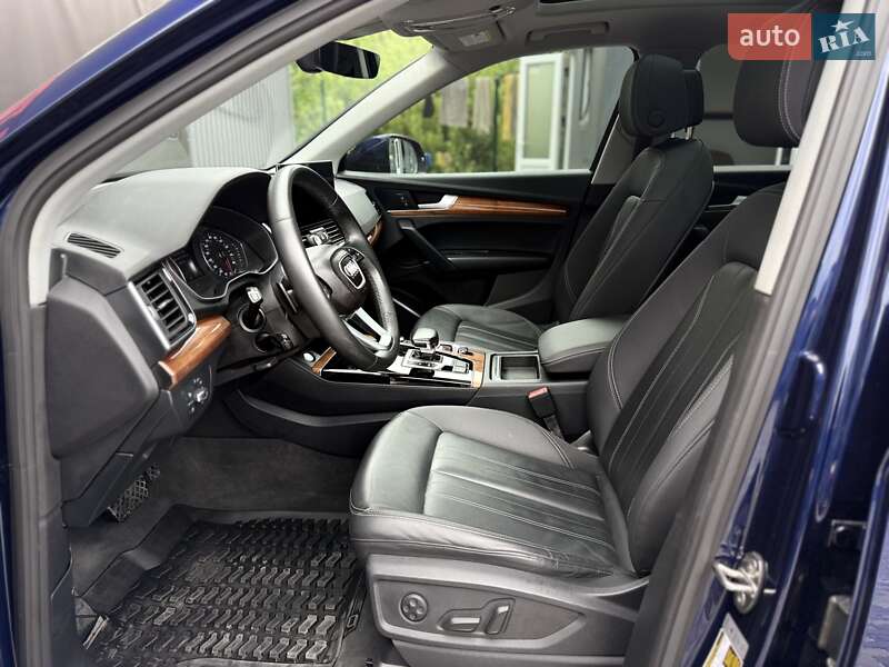 Внедорожник / Кроссовер Audi Q5 2022 в Львове