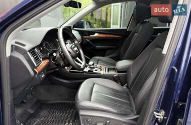 Внедорожник / Кроссовер Audi Q5 2022 в 