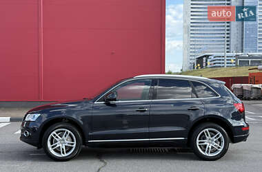 Внедорожник / Кроссовер Audi Q5 2016 в 