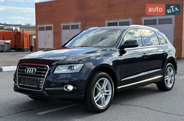 Внедорожник / Кроссовер Audi Q5 2016 в 