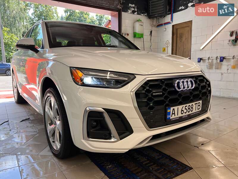 Позашляховик / Кросовер Audi Q5 2022 в Києві