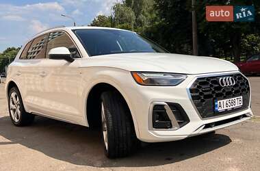 Внедорожник / Кроссовер Audi Q5 2022 в 