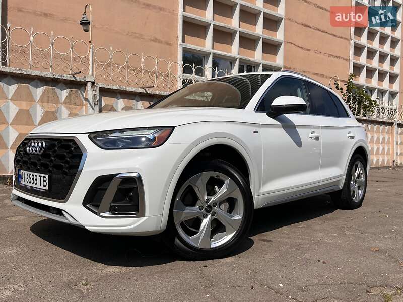 Позашляховик / Кросовер Audi Q5 2022 в Києві