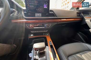 Внедорожник / Кроссовер Audi Q5 2022 в 