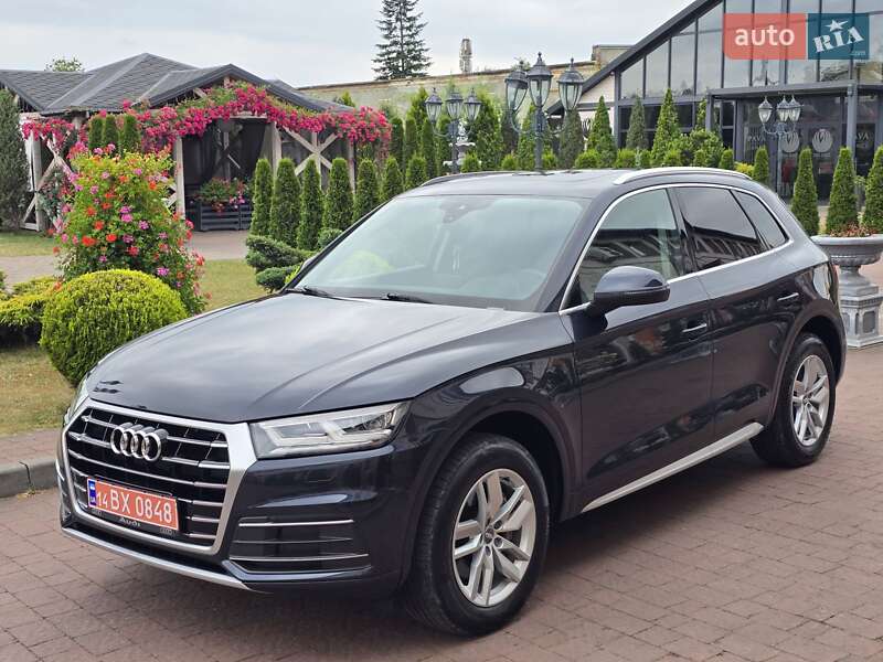 Внедорожник / Кроссовер Audi Q5 2019 в 