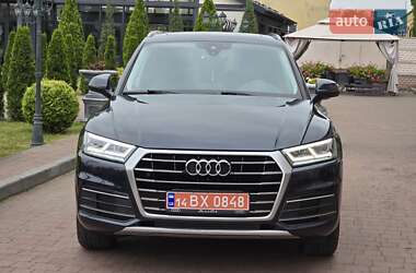 Внедорожник / Кроссовер Audi Q5 2019 в 