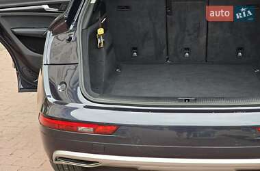 Внедорожник / Кроссовер Audi Q5 2019 в 