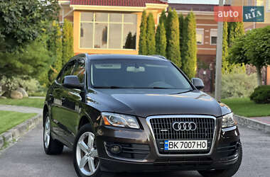 Внедорожник / Кроссовер Audi Q5 2010 в 