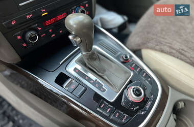 Внедорожник / Кроссовер Audi Q5 2010 в 