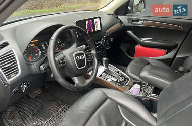 Внедорожник / Кроссовер Audi Q5 2010 в 
