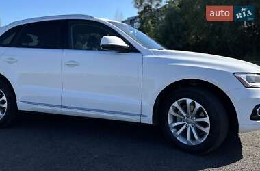 Позашляховик / Кросовер Audi Q5 2013 в 