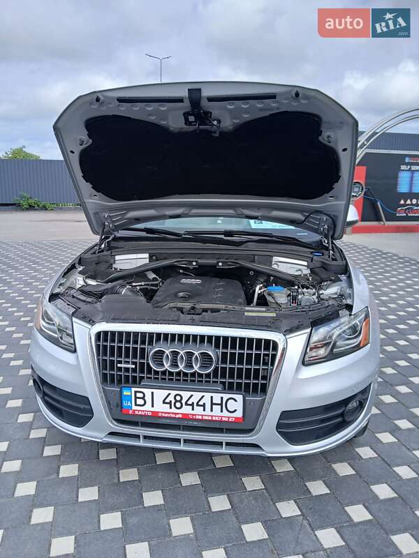 Позашляховик / Кросовер Audi Q5 2011 в Полтаві