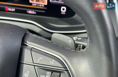 Внедорожник / Кроссовер Audi Q5 2022 в 