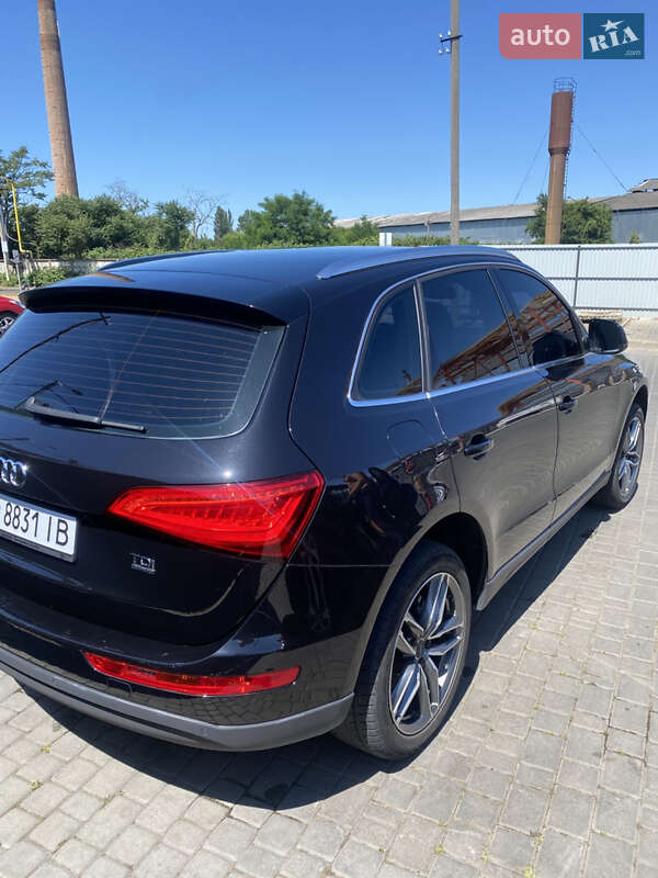 Внедорожник / Кроссовер Audi Q5 2013 в Мукачево