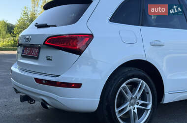 Внедорожник / Кроссовер Audi Q5 2015 в 