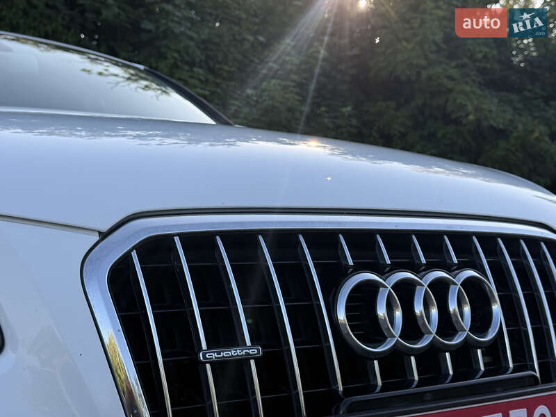 Внедорожник / Кроссовер Audi Q5 2015 в Самборе