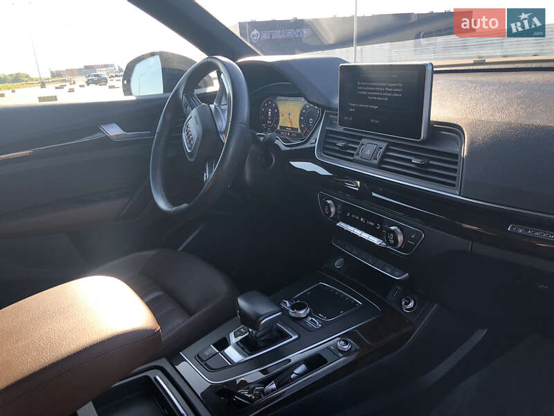 Внедорожник / Кроссовер Audi Q5 2018 в Львове