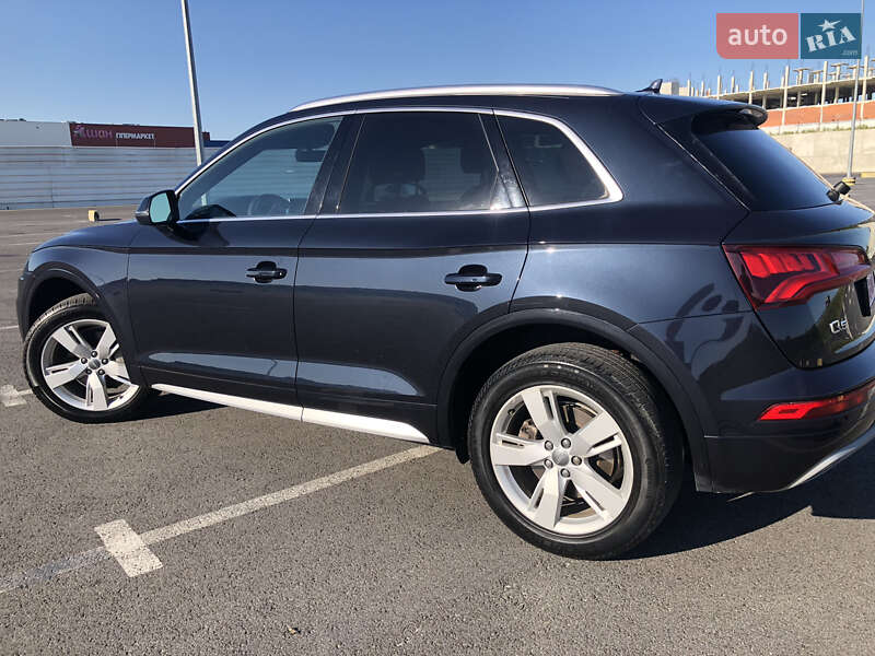 Внедорожник / Кроссовер Audi Q5 2018 в Львове