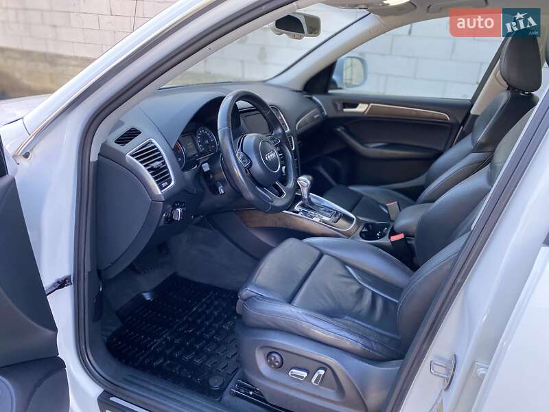 Внедорожник / Кроссовер Audi Q5 2014 в Хусте