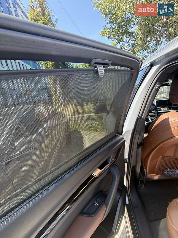 Внедорожник / Кроссовер Audi Q5 2018 в Киеве