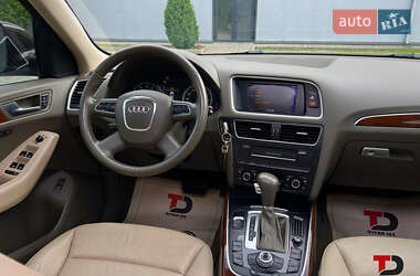 Внедорожник / Кроссовер Audi Q5 2012 в 