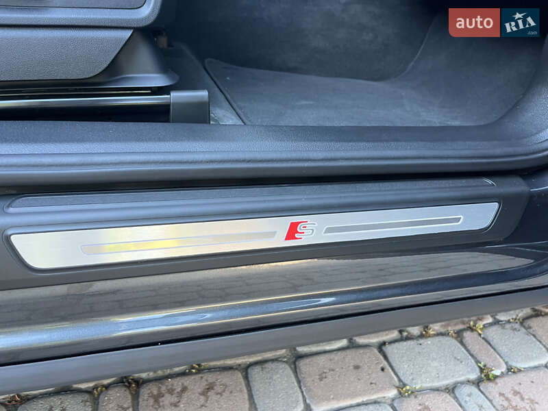 Внедорожник / Кроссовер Audi Q5 2023 в Киеве