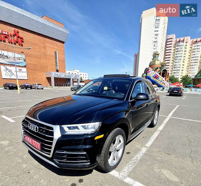 Позашляховик / Кросовер Audi Q5 2017 в 