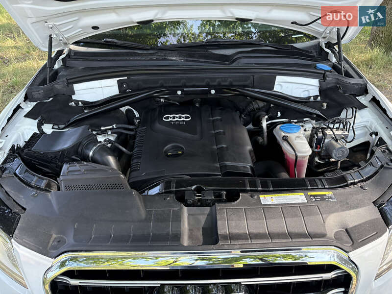 Внедорожник / Кроссовер Audi Q5 2016 в Львове