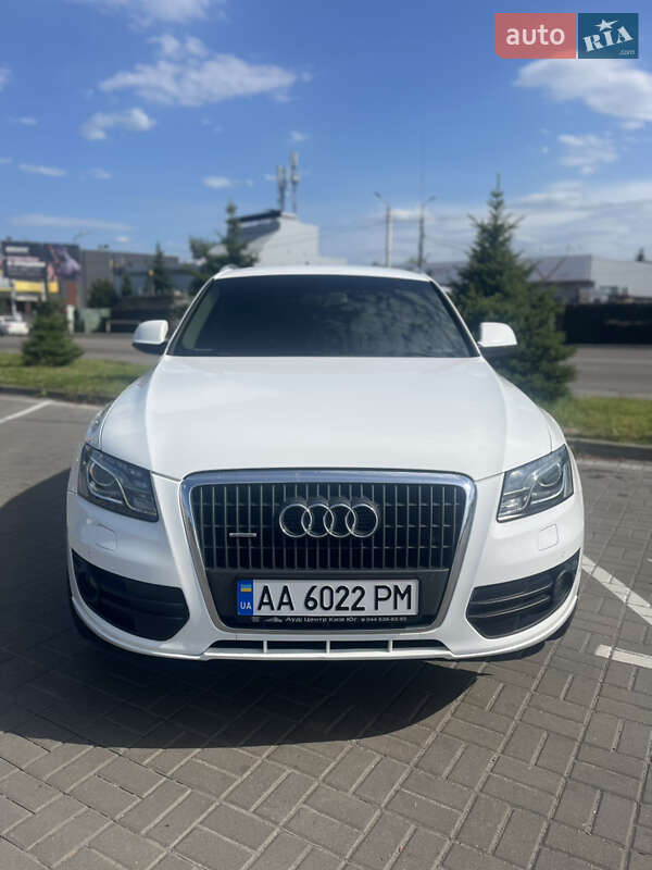 Внедорожник / Кроссовер Audi Q5 2009 в Софиевской Борщаговке