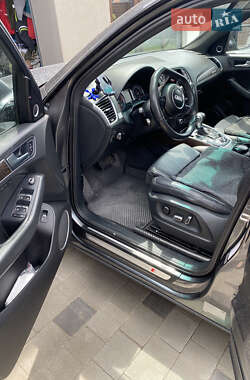 Внедорожник / Кроссовер Audi Q5 2015 в 