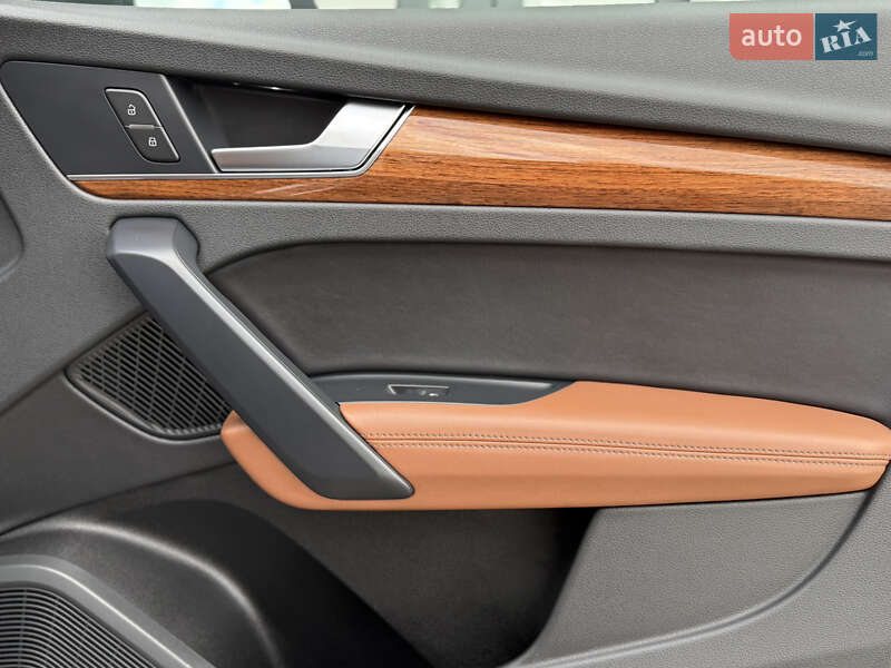 Внедорожник / Кроссовер Audi Q5 2022 в Дрогобыче