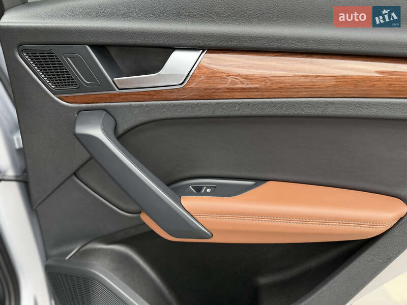 Внедорожник / Кроссовер Audi Q5 2022 в Дрогобыче